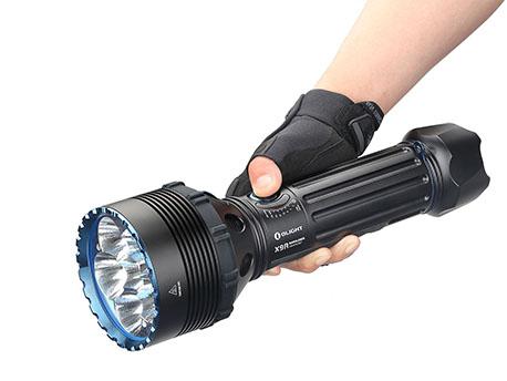 LEVERTIJD 3 TOT 5 WERKDAGEN.  NIEUW 2021 ;  Olight X9 Marauder (SPECIAL) instelbaar tot 25000 LUMEN !!  -2178-a